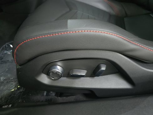 Used 2026 Chevrolet Corvette Z06 RWD image 28