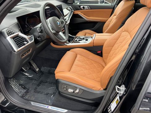 Used 2026 BMW X7 xDrive40i AWD/4WD image 9