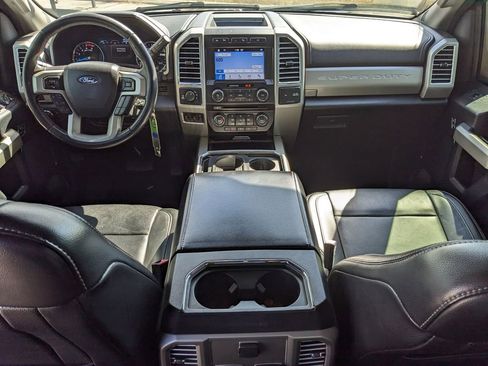 Used 2017 Ford F250 Lariat w/ Chrome Package image 14