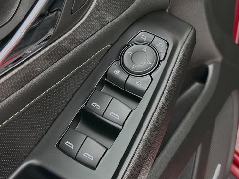 Used 2023 Chevrolet Traverse Premier image 20