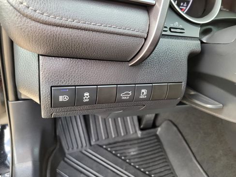 Used 2023 Toyota Camry XLE image 22