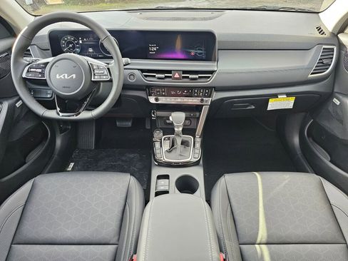 New 2026 Kia Seltos SX image 9