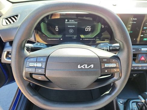 Used 2025 Kia K4 FWD image 19