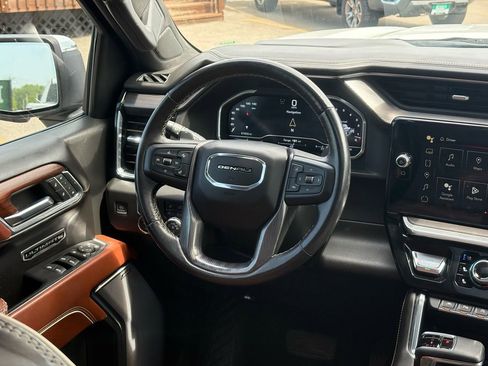 Used 2023 GMC Sierra 1500 Denali Ultimate AWD/4WD image 12