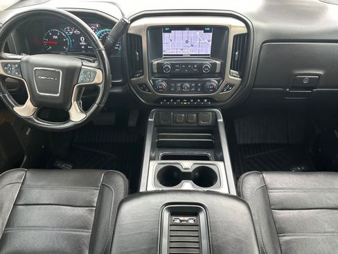 Used 2019 GMC Sierra 2500 Denali w/ Duramax Plus Package image 3