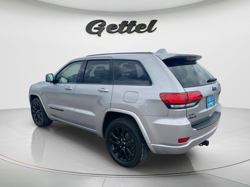 Used 2019 Jeep Grand Cherokee Altitude AWD/4WD image 7