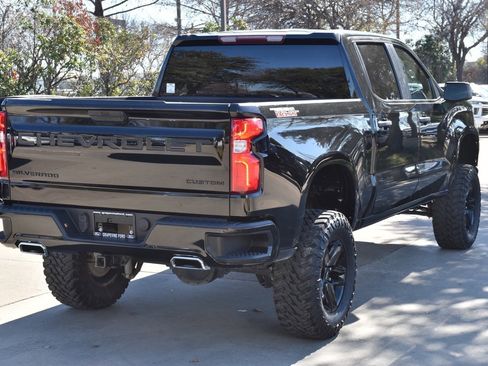 Used 2021 Chevrolet Silverado 1500 Custom Trail Boss w/ LPO, Dark Essentials Package image 8