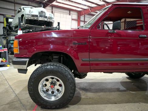 Used 1990 Ford Bronco II 4WD image 3