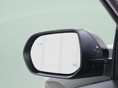 New 2026 Chevrolet Equinox RS w/ Convenience Package III FWD image 24