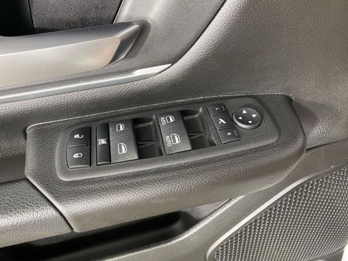 Used 2023 RAM 1500 Big Horn AWD/4WD image 18
