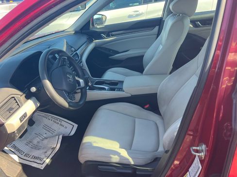 Used 2019 Honda Accord LX image 6