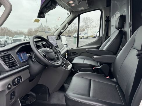 New 2026 Ford Transit 250 148 Medium Roof image 23