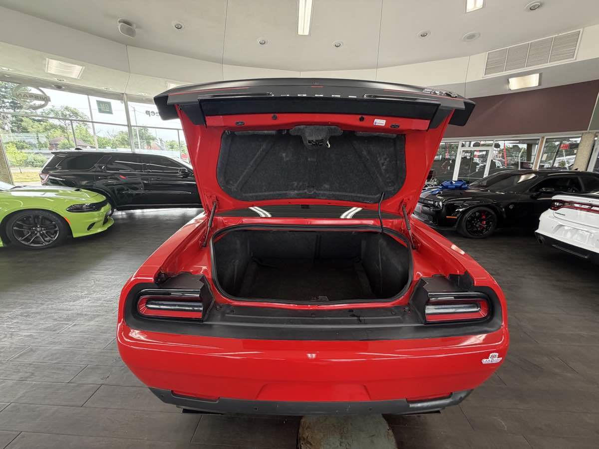 Used 2016 Dodge Challenger SRT Hellcat RWD image 26
