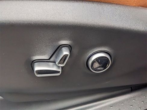 New 2026 Chrysler Pacifica Pinnacle image 7