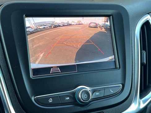 Used 2024 Chevrolet Equinox LT image 19