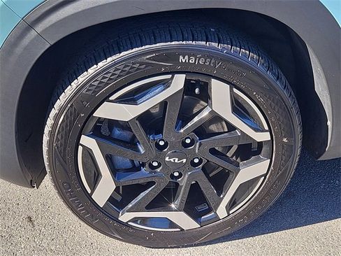 Certified 2024 Kia Seltos SX image 7