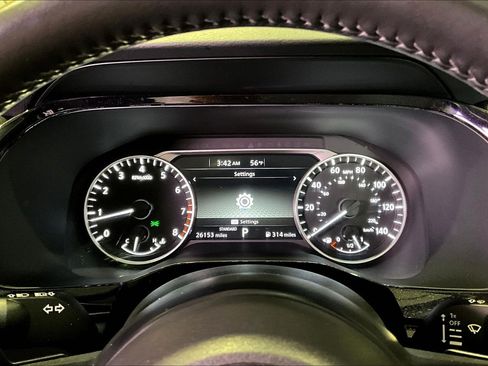 Used 2025 Nissan Pathfinder SV FWD image 14