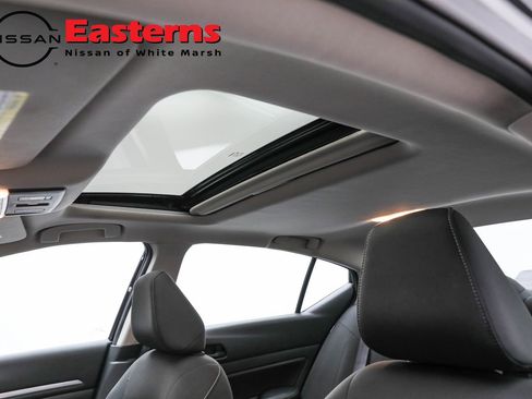 Used 2023 Nissan Altima 2.5 SV w/ SV Premium Package FWD image 36