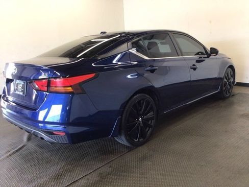 Used 2022 Nissan Altima 2.5 SR FWD image 6