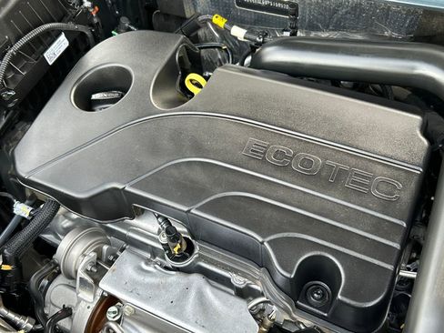 Used 2023 Chevrolet Equinox LT image 24