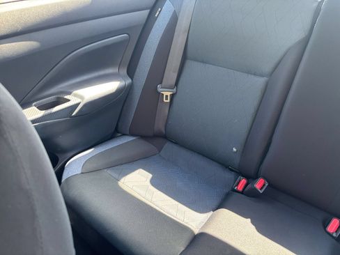 Used 2025 Nissan Versa SV FWD image 36