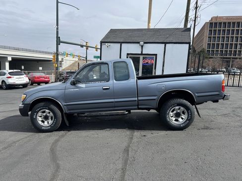 Used 1998 Toyota Tacoma 4x4 Xtracab V6 image 3
