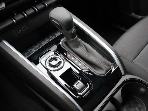 New 2026 Chevrolet Colorado W/T image 9