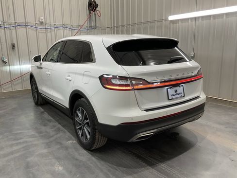 Used 2022 Lincoln Nautilus FWD image 20