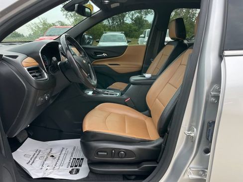 Used 2021 Chevrolet Equinox Premier AWD/4WD image 32