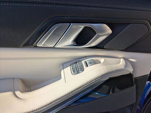 Used 2025 BMW X7 M60i w/ Executive Package image 21