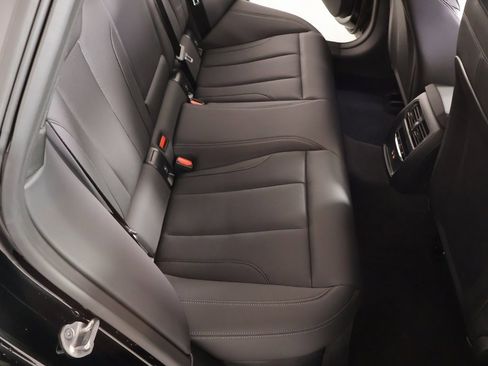 Used 2025 BMW 430i xDrive w/ M Sport Package image 15