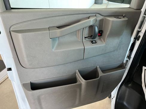 Used 2022 Chevrolet Express 2500 Extended w/ Driver Convenience Package image 16