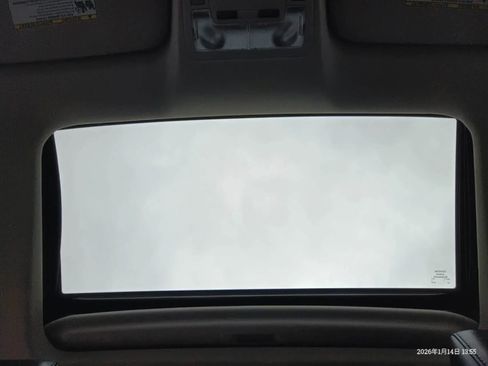 Used 2018 Toyota Avalon XLE Plus image 16