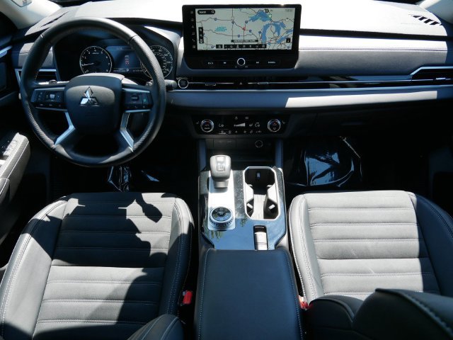 Used 2026 Mitsubishi Outlander SE AWD/4WD image 13