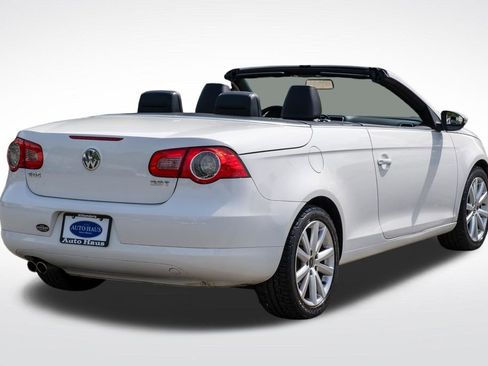 Used 2010 Volkswagen Eos Komfort FWD image 6