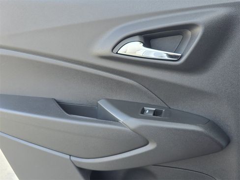 Used 2025 Chevrolet Trax ACTIV w/ Driver Confidence Package image 16