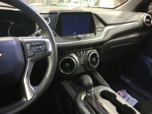 Used 2021 Chevrolet Blazer LT AWD/4WD image 12