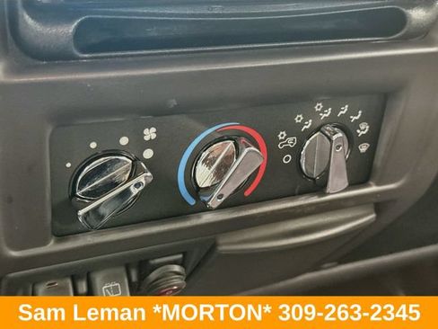 Used 2002 Jeep Wrangler SE AWD/4WD image 14