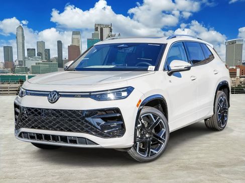 New 2026 Volkswagen Tiguan SEL R-Line image 1