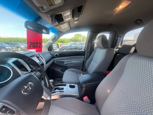 Used 2013 Toyota Tacoma 4x4 Access Cab V6 w/ SR5 Pkg image 7