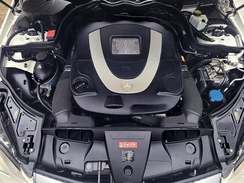 Used 2010 Mercedes-Benz E 550 Coupe image 35
