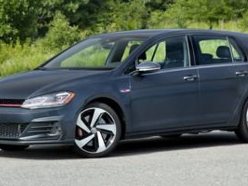 Used 2018 Volkswagen GTI S FWD image 1