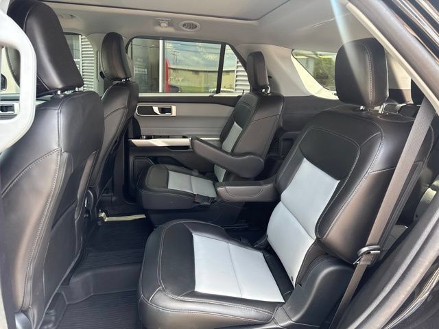 Certified 2023 Ford Explorer XLT w/ Equipment Group 202A AWD/4WD image 42
