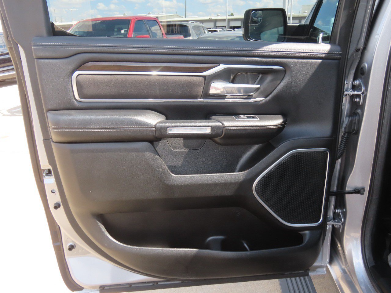 Used 2022 RAM 1500 Laramie w/ Laramie Southwest Edition RWD image 19