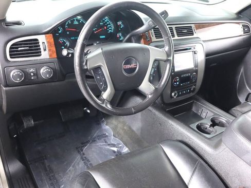 Used 2013 GMC Yukon SLT AWD/4WD image 9