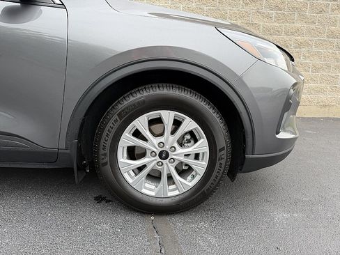 Used 2024 Ford Escape Active FWD image 9