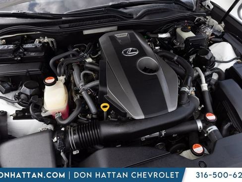 Used 2016 Lexus RC 200t RWD image 29