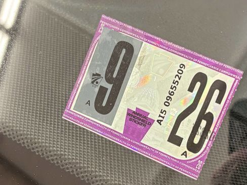 Used 2011 Mercedes-Benz C 300 4MATIC Sedan image 14