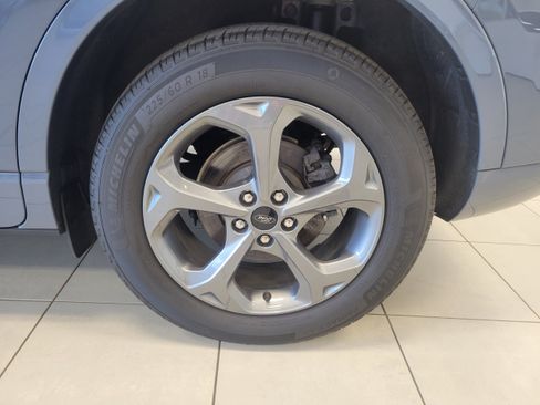 Used 2024 Ford Escape ST-Line w/ Tech Pack #1 AWD/4WD image 7