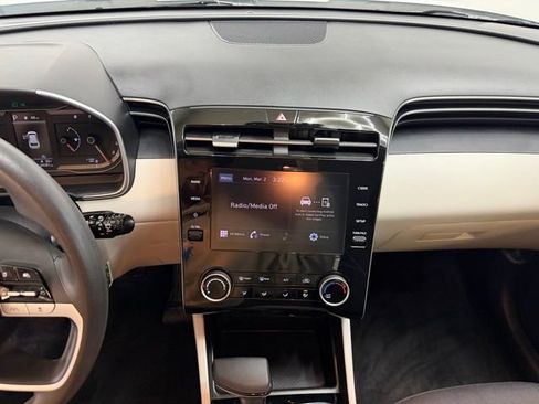 Certified 2023 Hyundai Tucson SE image 23